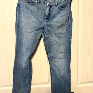 Lee Mid Rise Straight Leg Jeans - Classic Blue